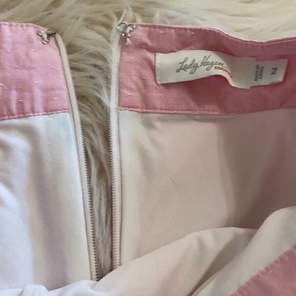 Lady Hagen | Essential Collection Pink Shock Oxford Dot Golf Skort | 2 - Picture 3 of 4